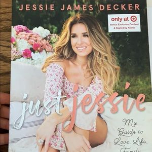 Jessie James decker book